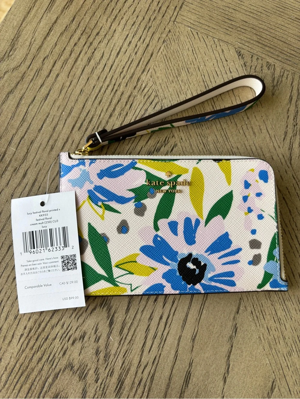 NWT Kate Spade Lucy Floral Wristlet